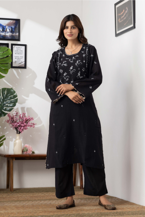 Phae Naina Co-Ord Set In Crinkle Cotton