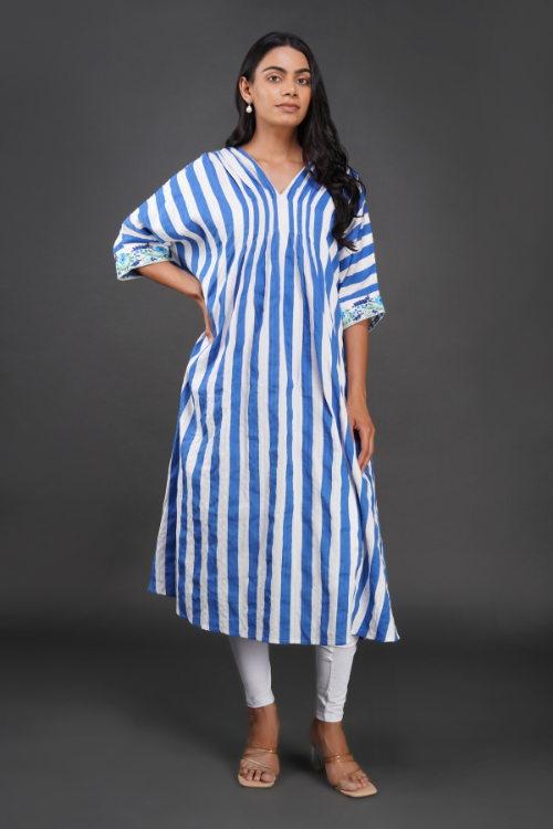 P.H.A.E. - Phae Juhi Kaftan in Cotton Jacquard | Indian Chikankari