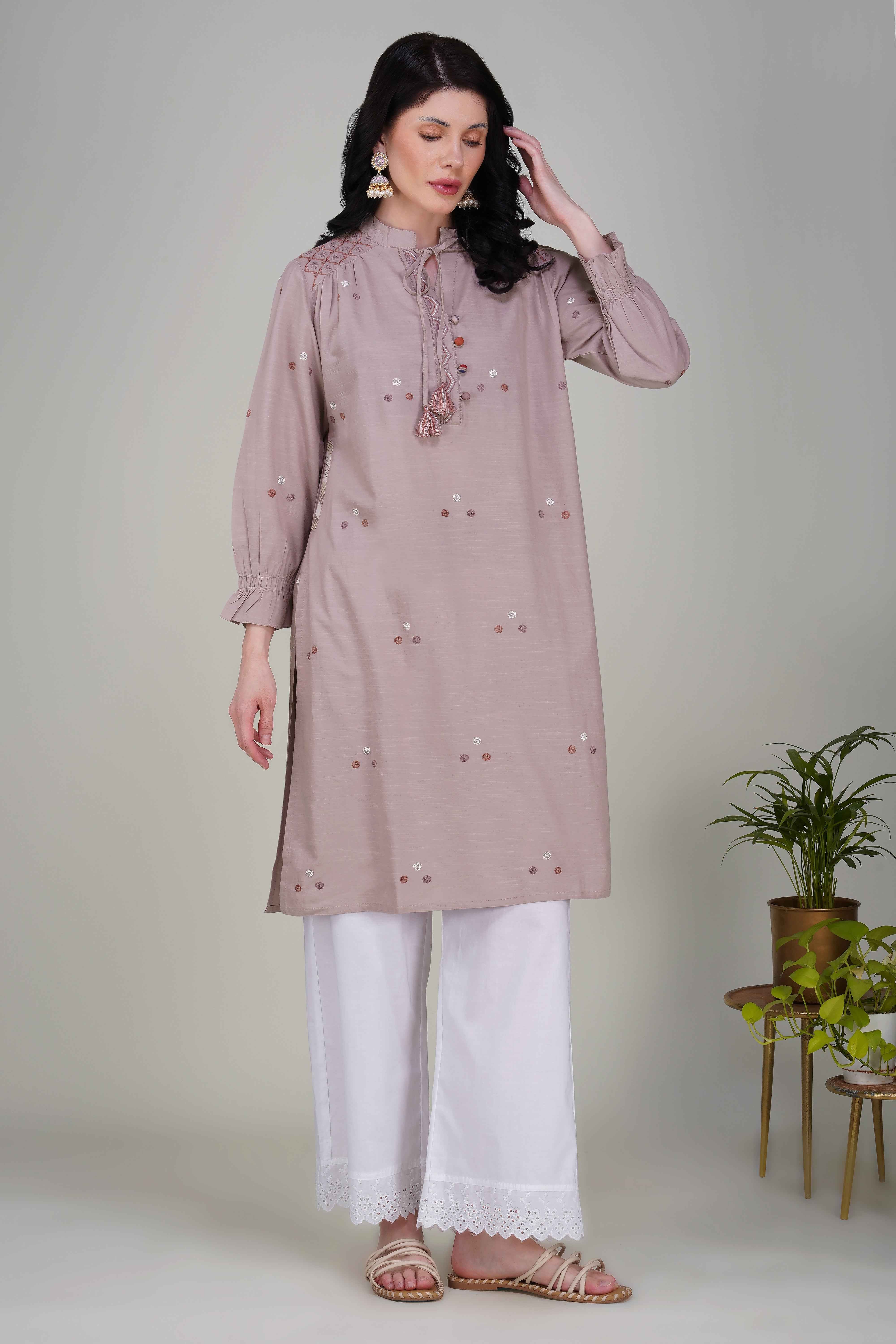 Phae Zeynep Kurta