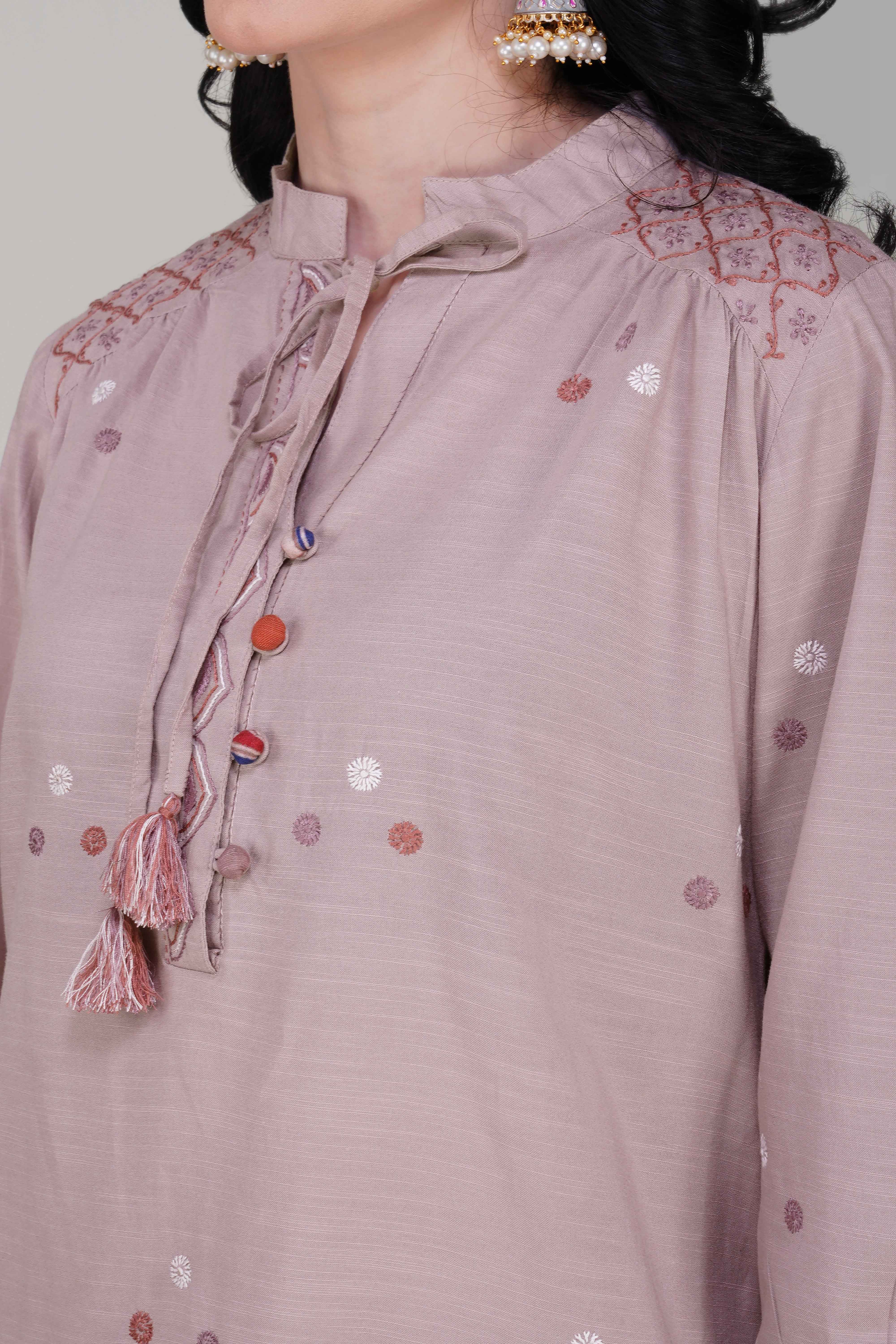 Phae Zeynep Kurta