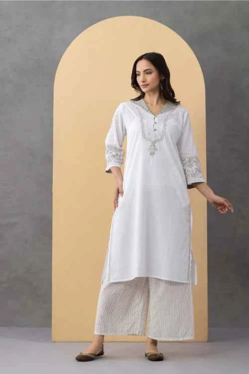 Phae Violet Kurta in White