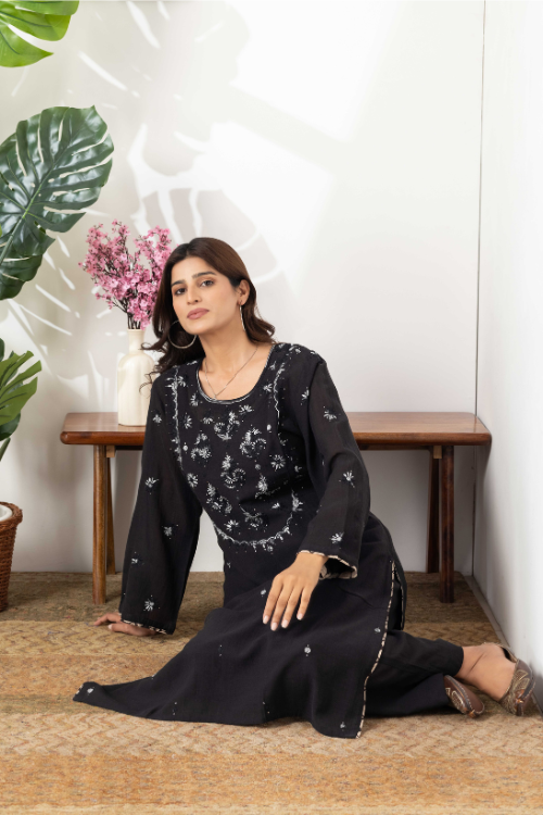 Phae Naina Co-Ord Set In Crinkle Cotton