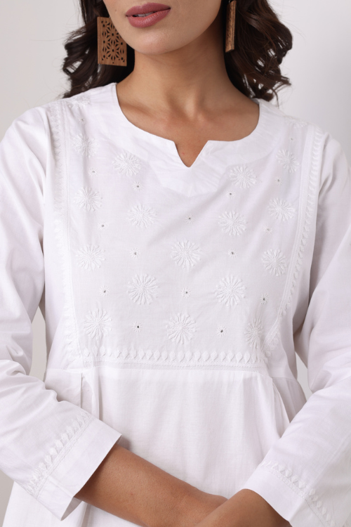 Phae Naveeni Top in Cotton