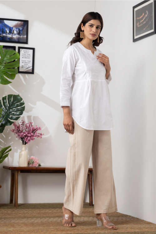 Phae Naveeni Top in Cotton