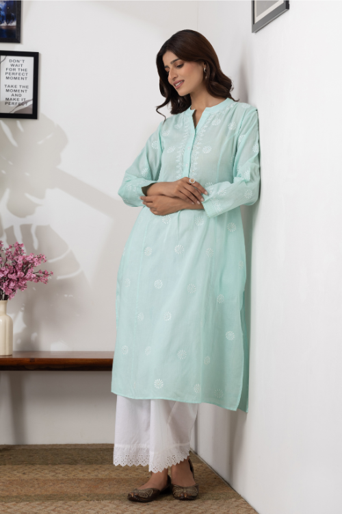 Phae Nabhya Kurta in Mulmul