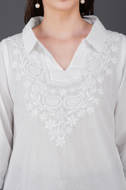 Phae Tema White Top Kashmiri Gala