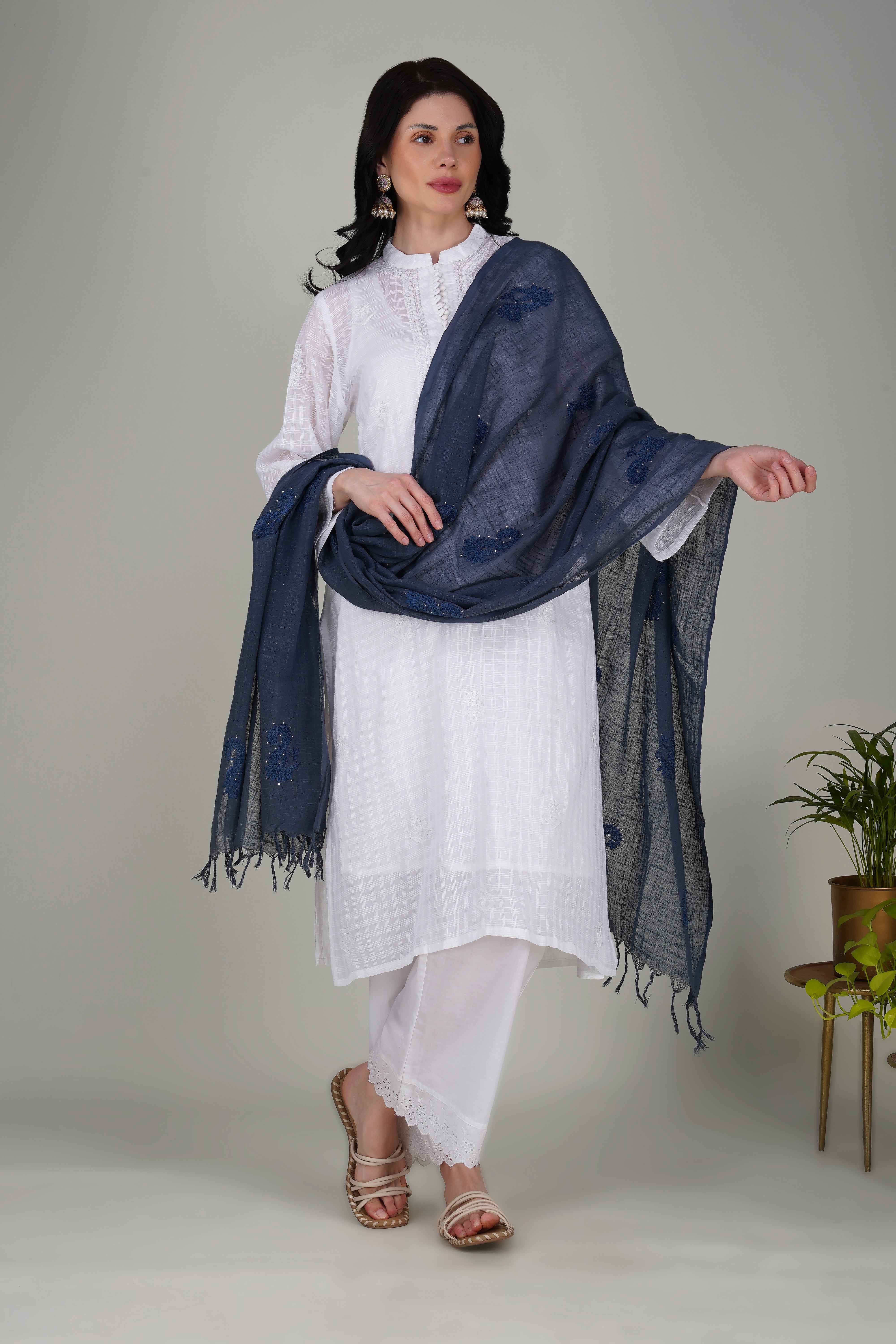 Neel kamal dupatta