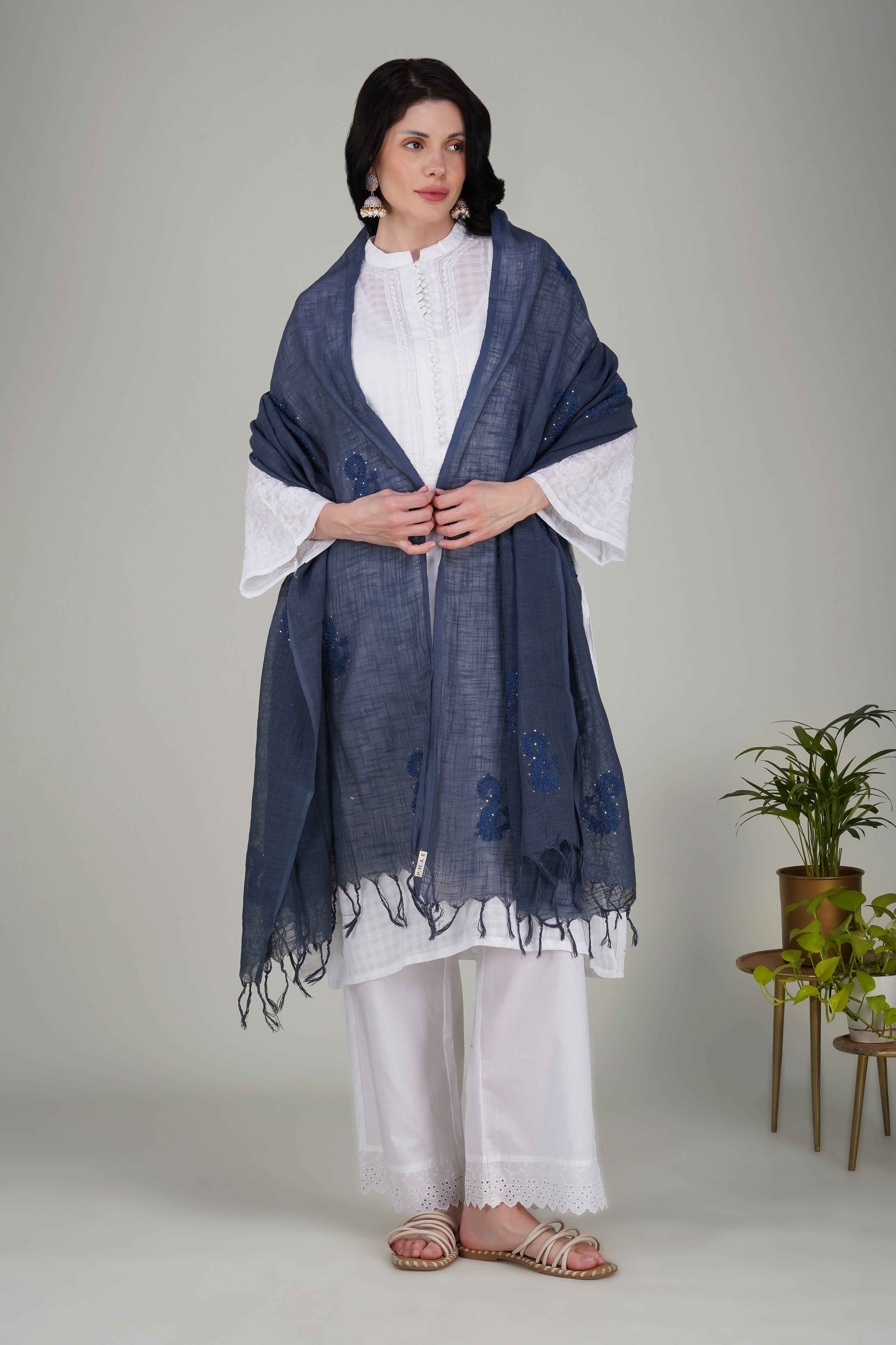 Neel kamal dupatta