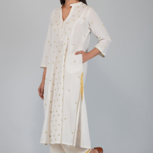 Sufia Samia Hand Chikankari Kurta